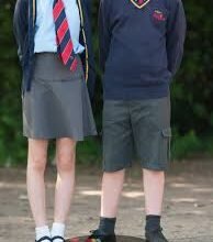 ملابس يونيفورم للمدرسة ابها