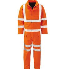 يونيفورم عمال في الجبيل