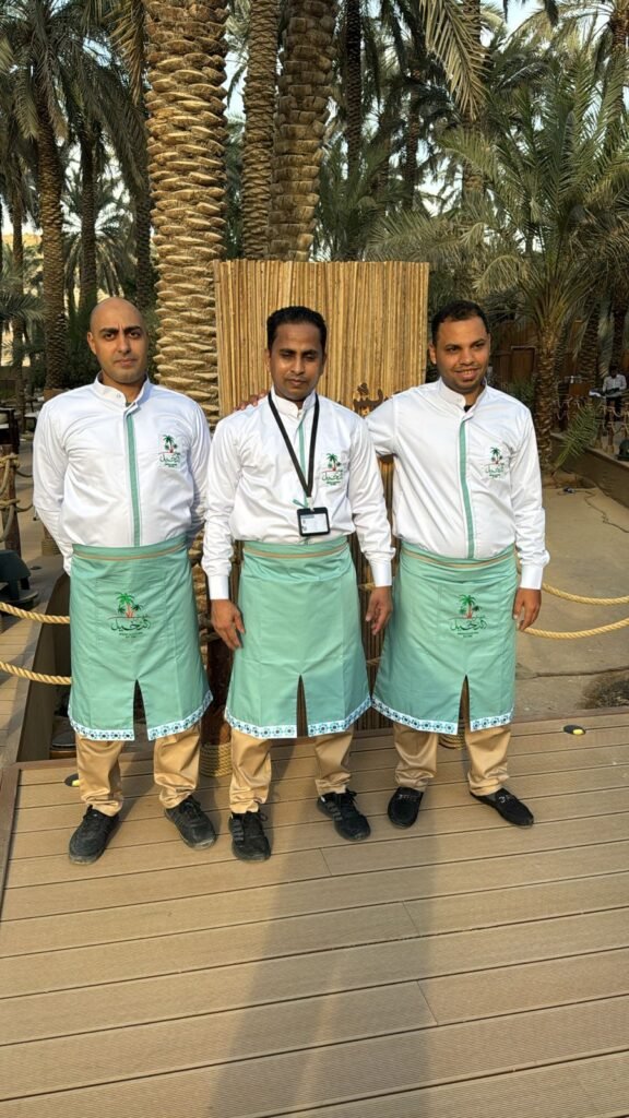 زي موحد بالرياض