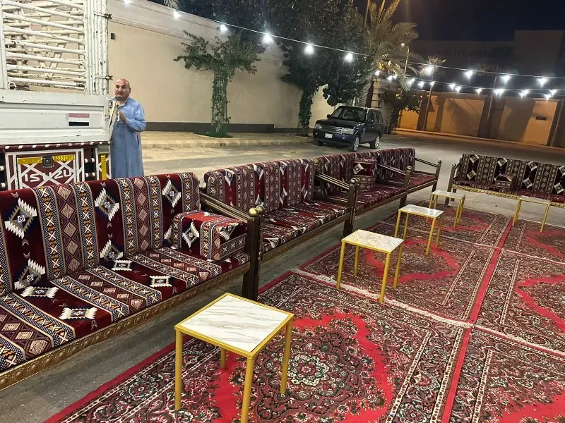 جلسات عربية لمناسبة خارجية
