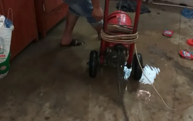 وايت شفط بيارات في حي سكني